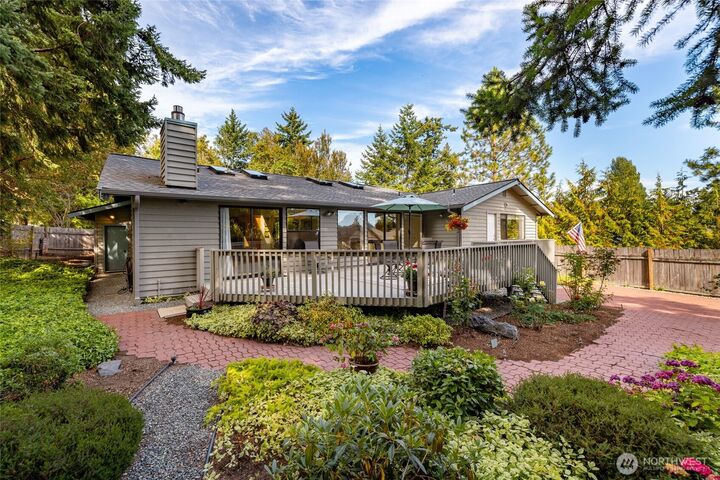 Property Photo:  56  Sauk Place  WA 98257 