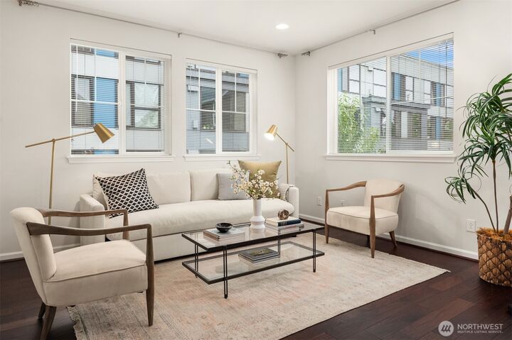 Property Photo: 3420 SW Graham Street 1005 WA 98126