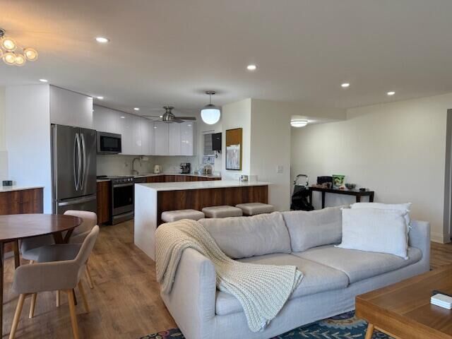Property Photo: 5651 Camino Del Sol 300 FL 33433