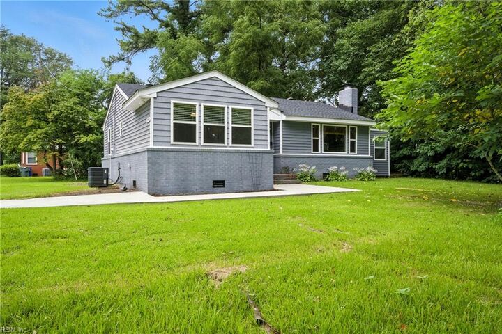 Property Photo: 2549 Cottage Ave VA 23504