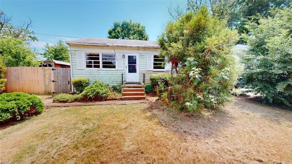 Property Photo:  1112 76th St  VA 23605 