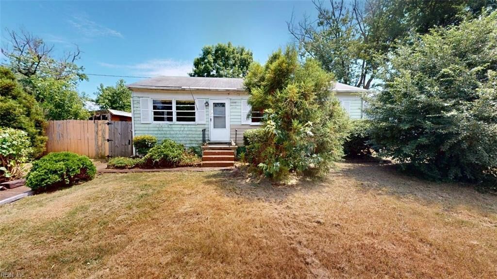 Property Photo:  1112 76th St  VA 23605 