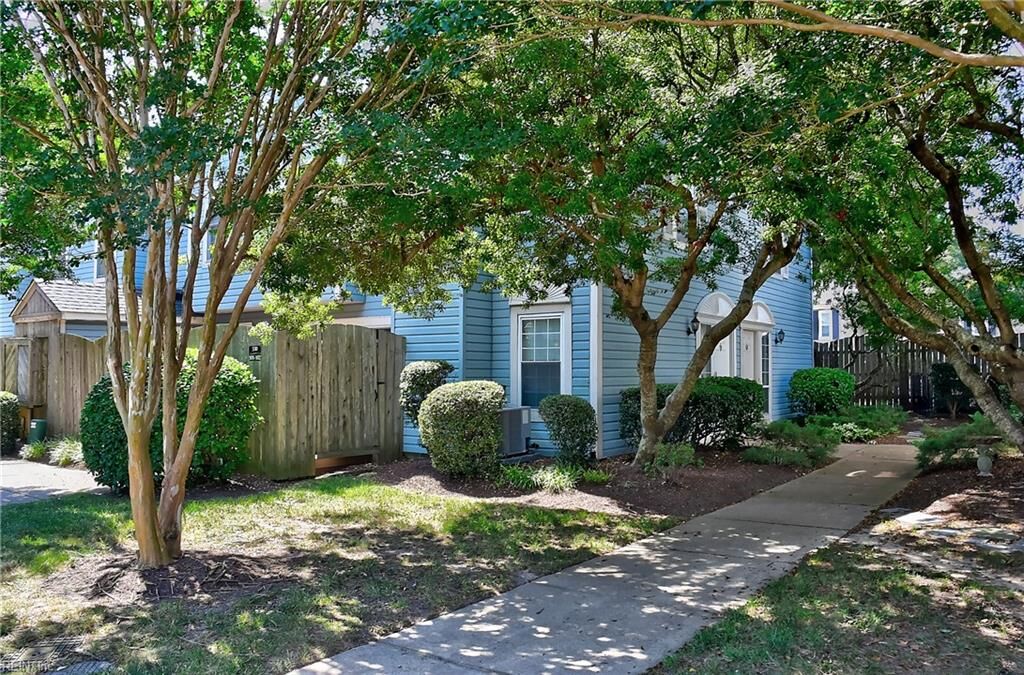 Property Photo: 530 Birdneck Rd N 102 VA 23451