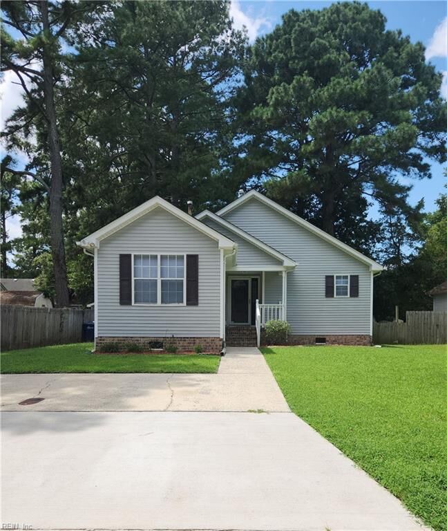 Property Photo:  303 Wood Duck Ct  VA 23434 