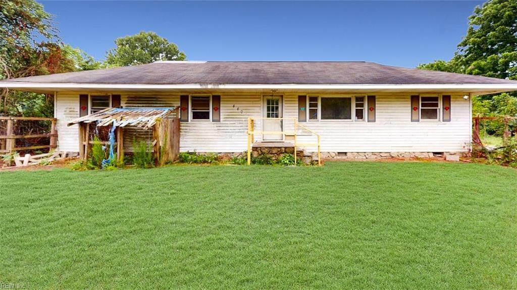 Property Photo: 4404 Hickory Fork Rd VA 23061