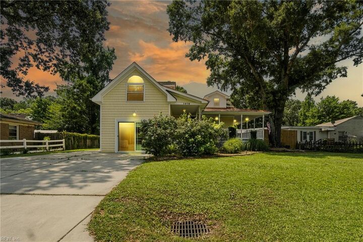 1079 Brooklyn Ave  Virginia Beach VA 23451 photo