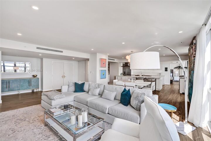 Property Photo: 9 Island Ave 1814 FL 33139