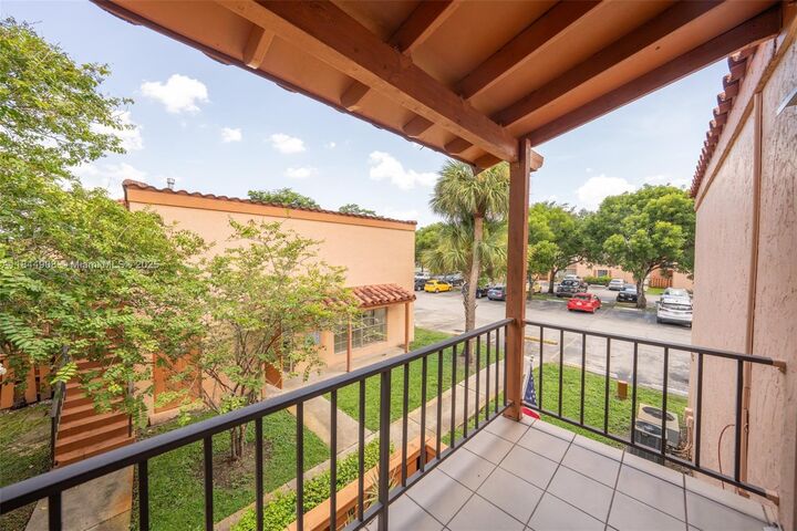 Property Photo:  7208 Fairway Dr I6  FL 33014 
