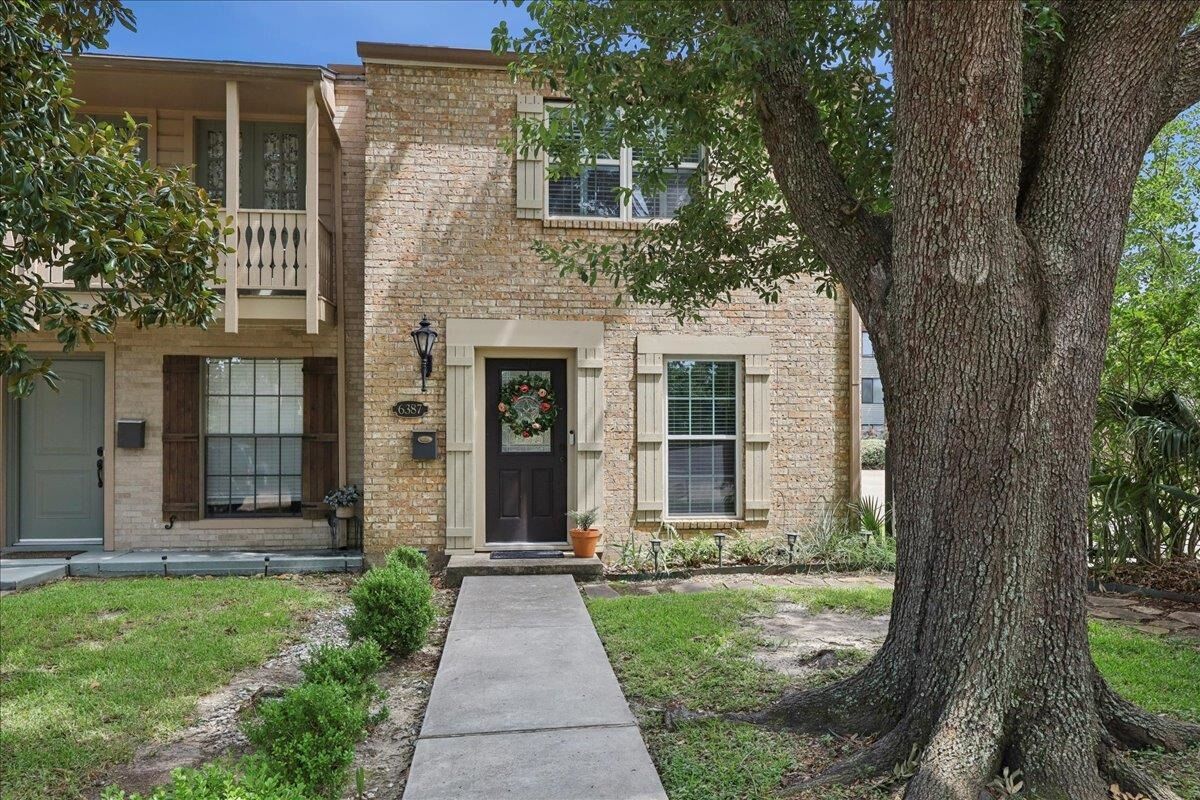 Property Photo:  6387 Ivanhoe  TX 77706 
