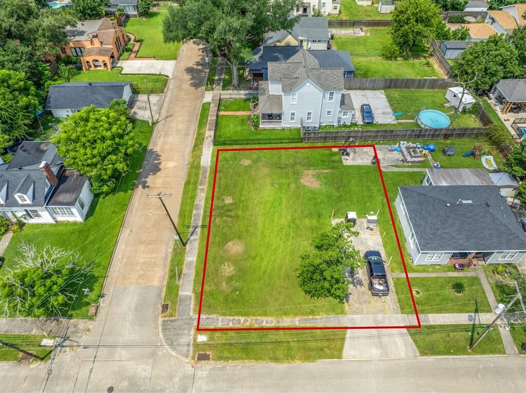 Property Photo: 0 Clement Street LA 70601