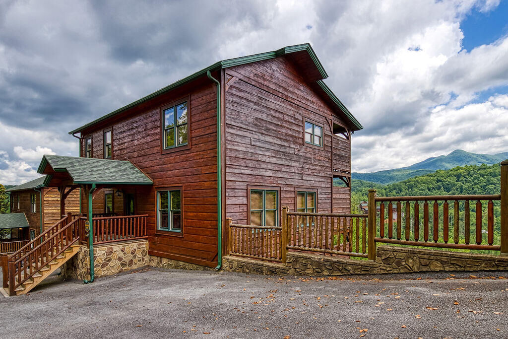 Property Photo:  816 Resort Way  TN 37738 