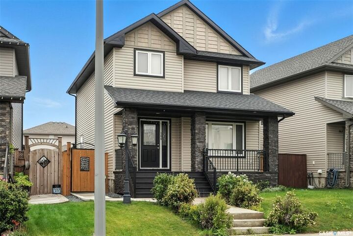 Property Photo: 166 Cornish Road SK S7T 0K4