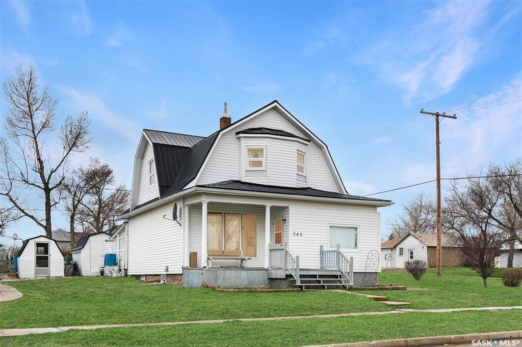 Property Photo: 545 Alberta Avenue SK S0L 1R0