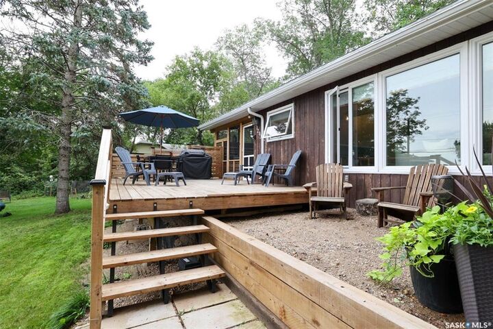 Property Photo: 1203 5th Avenue SK S0G 4C0
