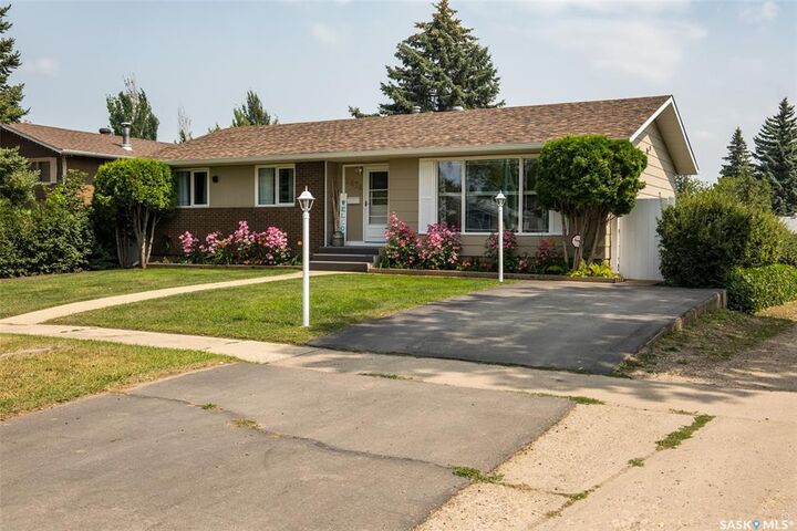 2474 15th Avenue E  Prince Albert SK S6V 6J1 photo