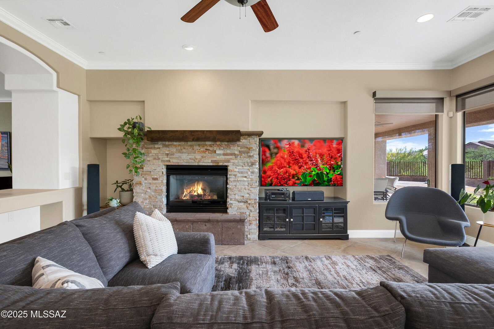 Property Photo:  1808 W Quartz Rock Place  AZ 85737 