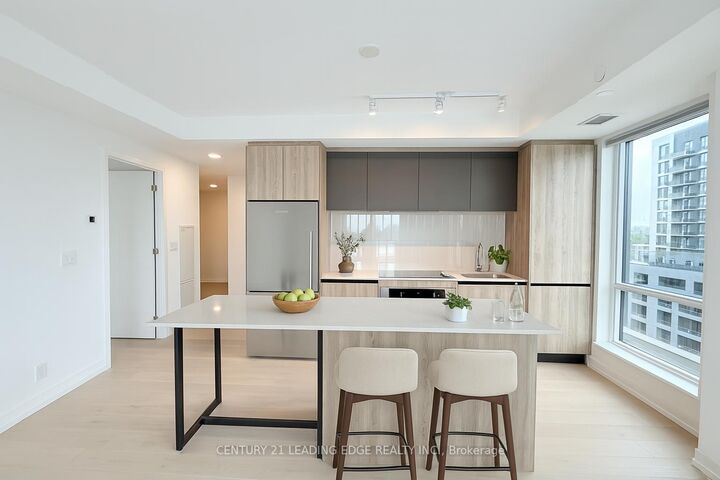 Property Photo:  8 Beverley Glen Boulevard 909  ON L4J 0L5 