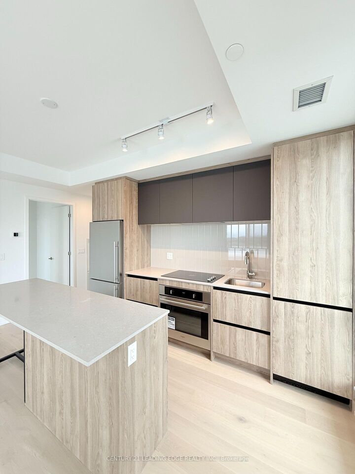 Photo de la propriété: 8 Beverley Glen Boulevard 909 ON L4J 0L5