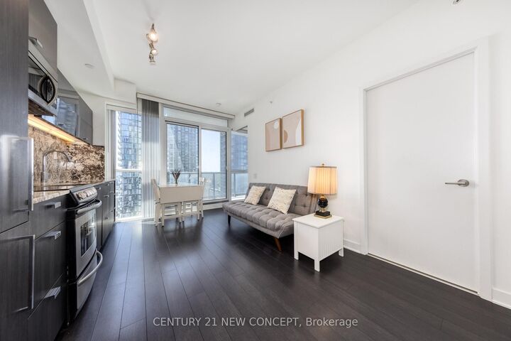 Photo de la propriété: 290 Adelaide Street W 2612 ON M5V 0P3