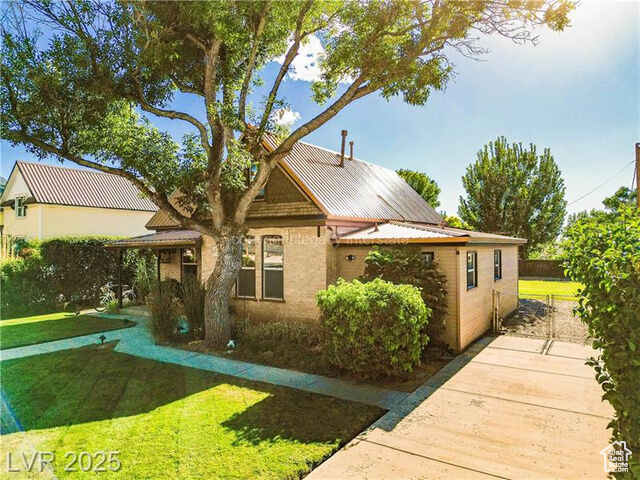 Property Photo:  60 S 100 W  UT 84761 