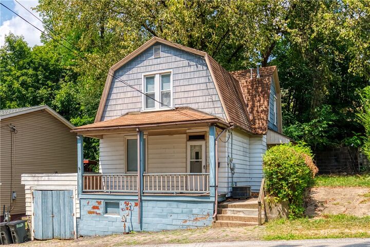 Property Photo: 711 10th Street PA 15066