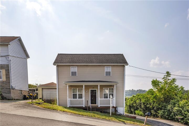 Property Photo:  624 Dianthus Street  PA 15642 