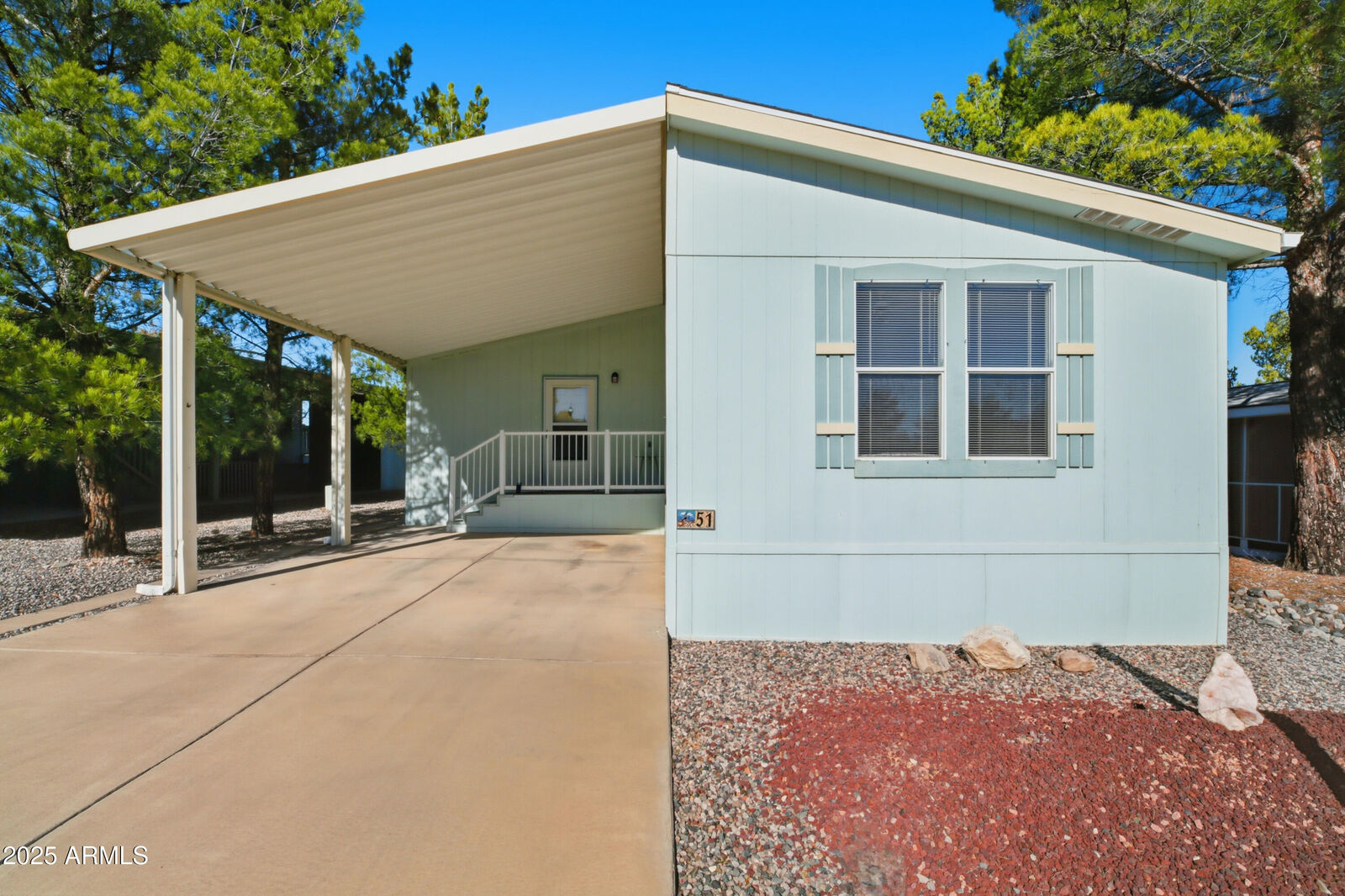 Property Photo: 2050 W State Route 89A Highway 51 AZ 86326