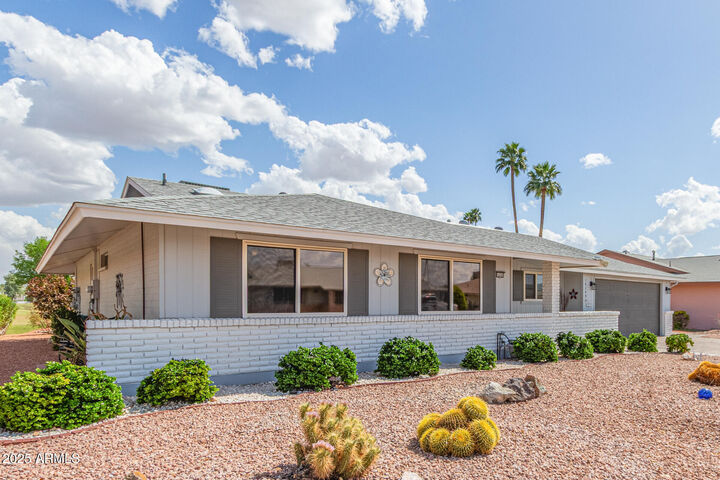 Property Photo:  14249 N Sarabande Way  AZ 85351 