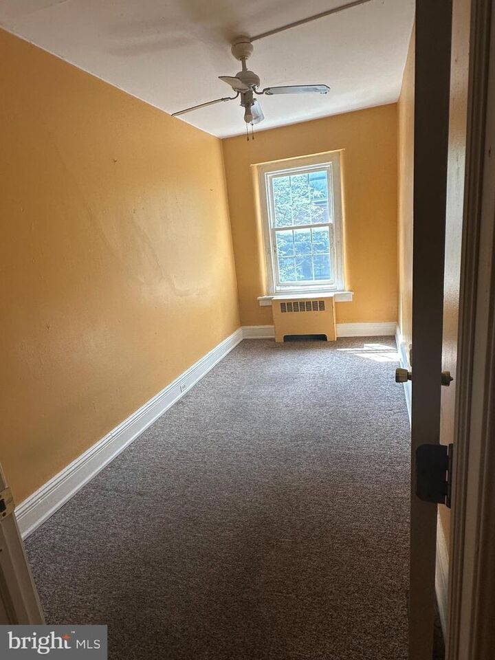 Property Photo:  29 W Gay Street 3  PA 19380 