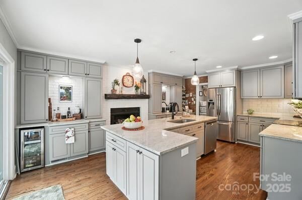 Property Photo:  8100 Grey Timbers Court  NC 28227 