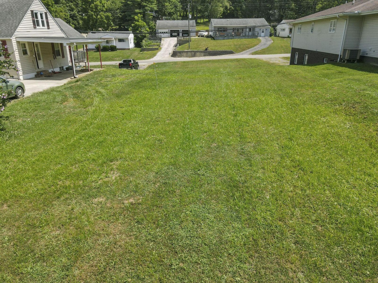 Property Photo: 875 Walhonding Avenue OH 43138