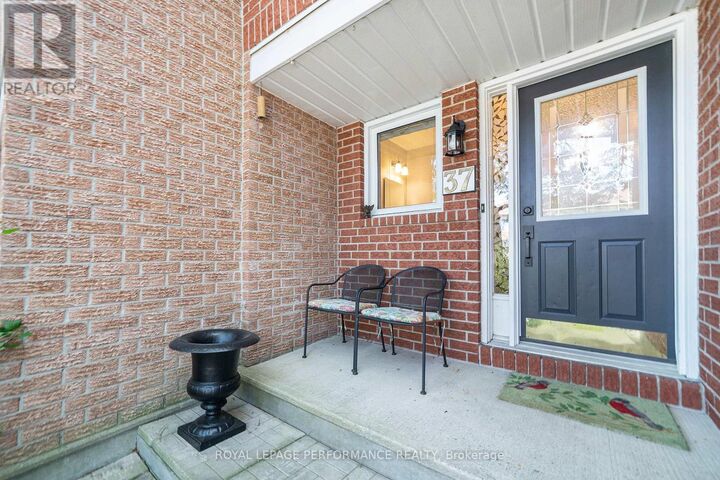 Photo de la propriété:  37 Willwood Crescent  ON K2J 4B2 