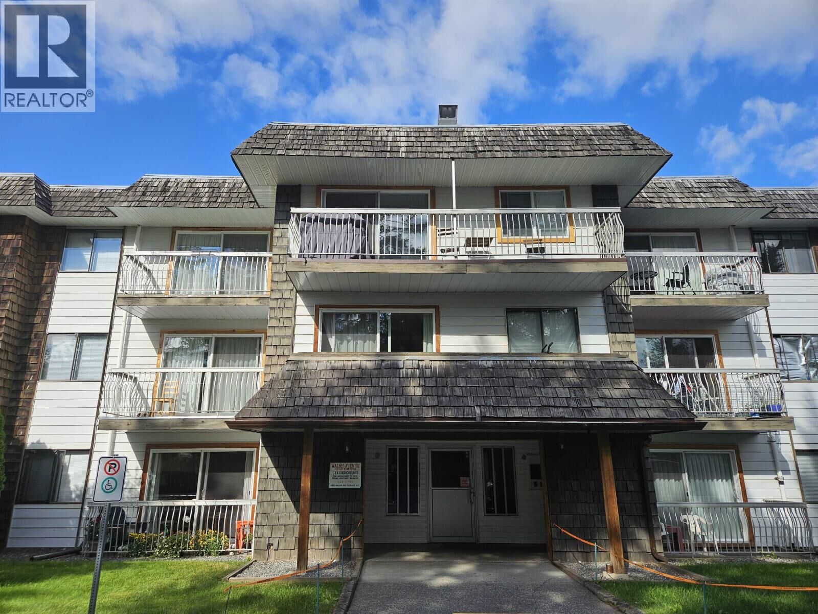 Property Photo:  4931 Walsh Avenue 101  BC V8G 1Z1 