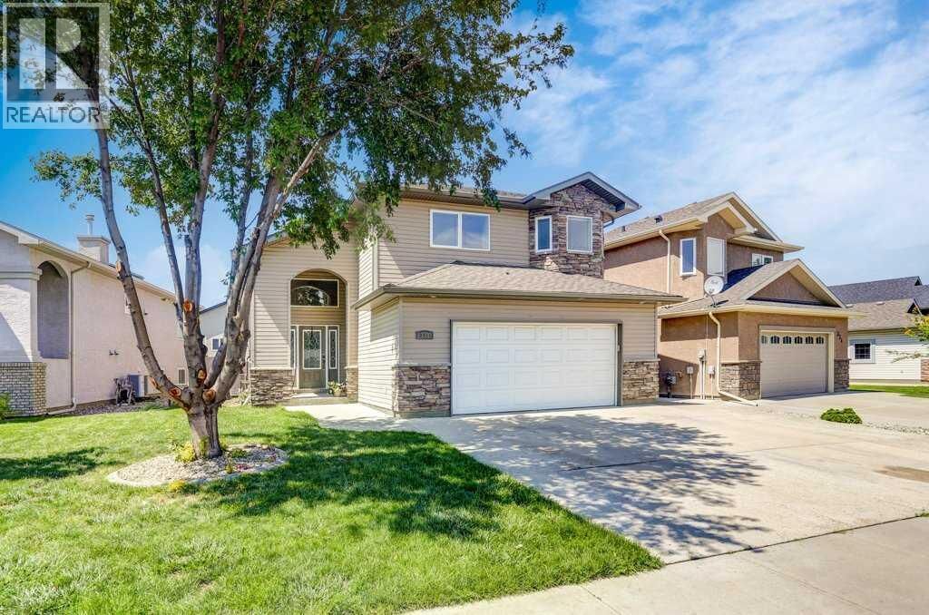 Property Photo: 338 Kodiak Boulevard North AB T1H 3P6