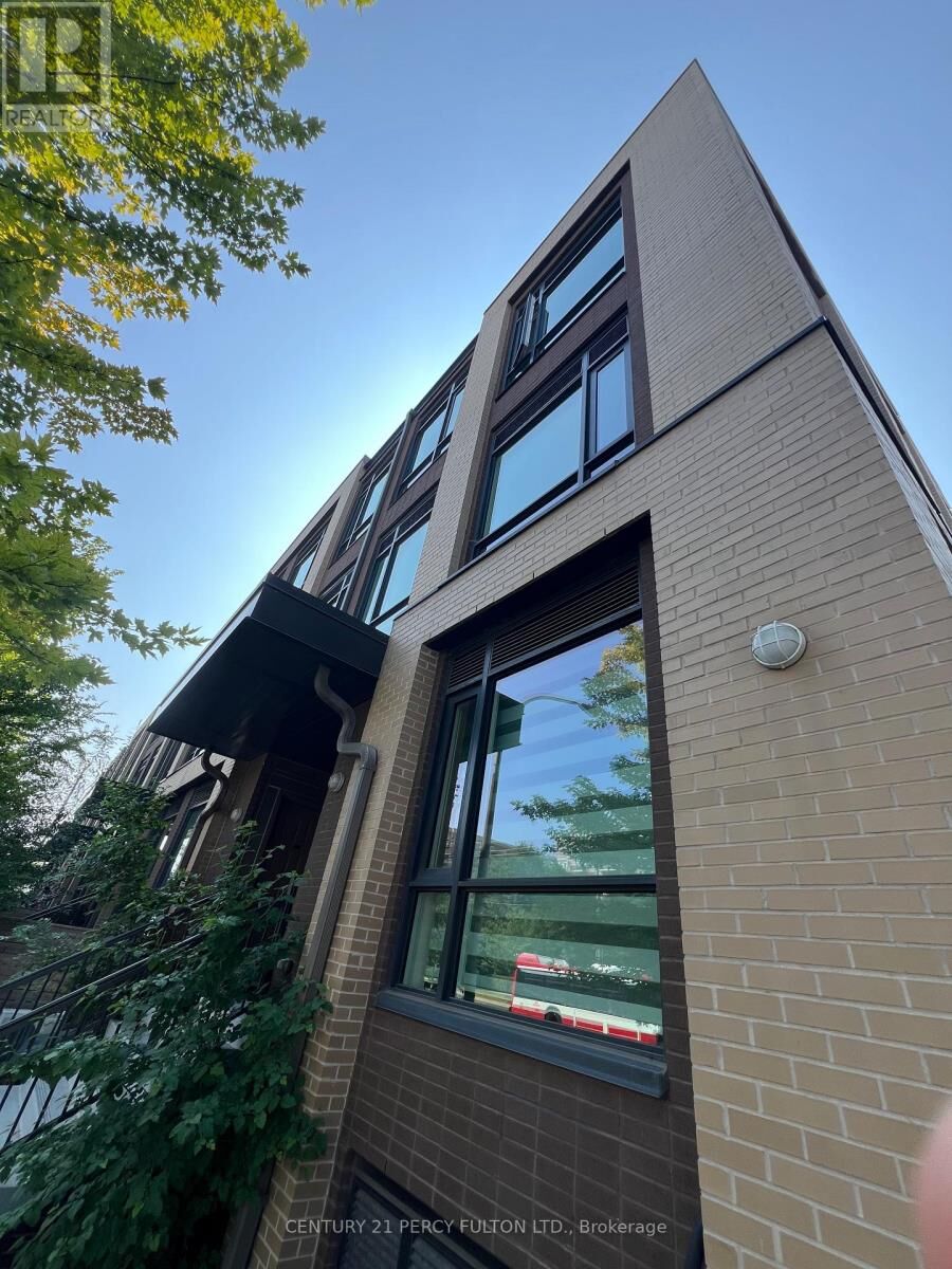 Property Photo: 639 Lawrence Avenue West 323 ON M6A 1A9