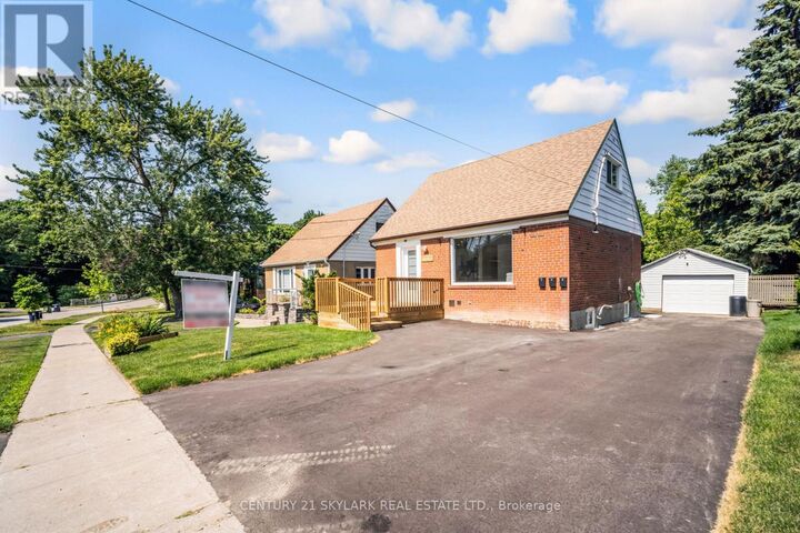 Property Photo: 9 Berry Creek Drive Unit 2 ON M9W 4A1