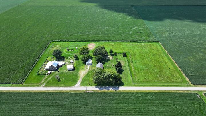 Property Photo: 1379 N Prairie View Road IL 62501