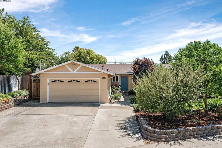 765 Moraga Drive  Livermore CA 94550 photo