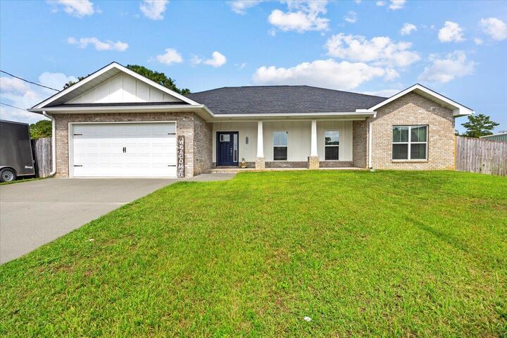 Property Photo: 4294 Pats Court FL 32563