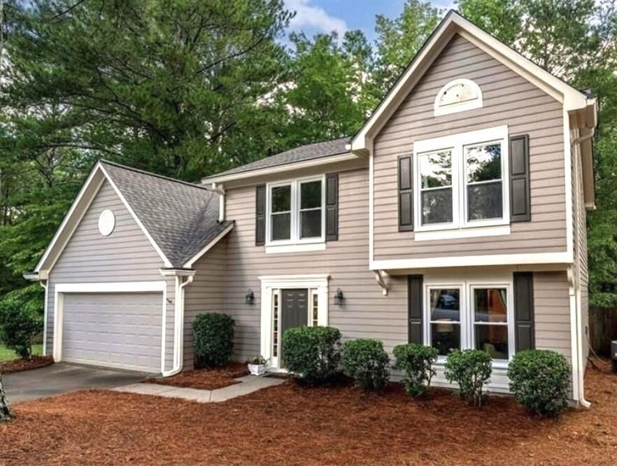 Property Photo: 1202 Shallowford Trace Court GA 30189