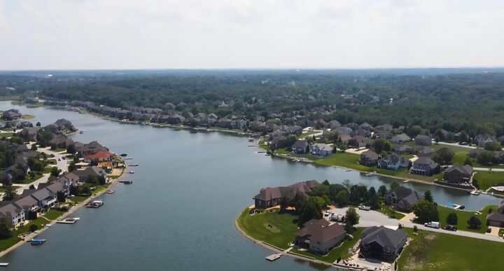 Property Photo:  8160 Lakeview Court  IN 46307 