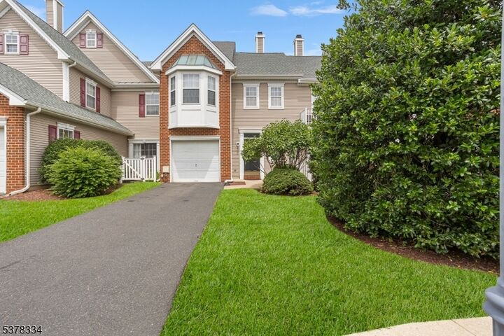303 Bollen Ct  Hopewell Twp. NJ 08534 photo