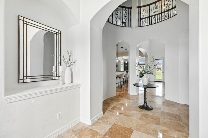Property Photo: 8410 Den Oak Drive TX 77406