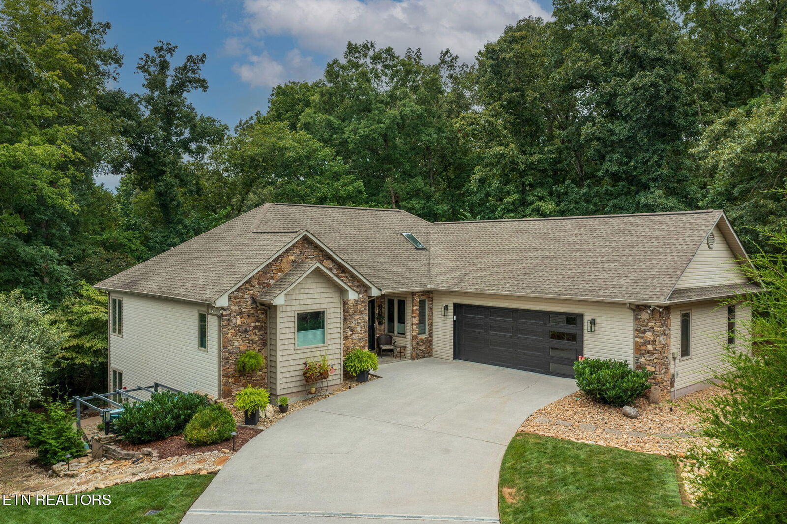 Property Photo:  302 Tanasi Point  TN 37774 