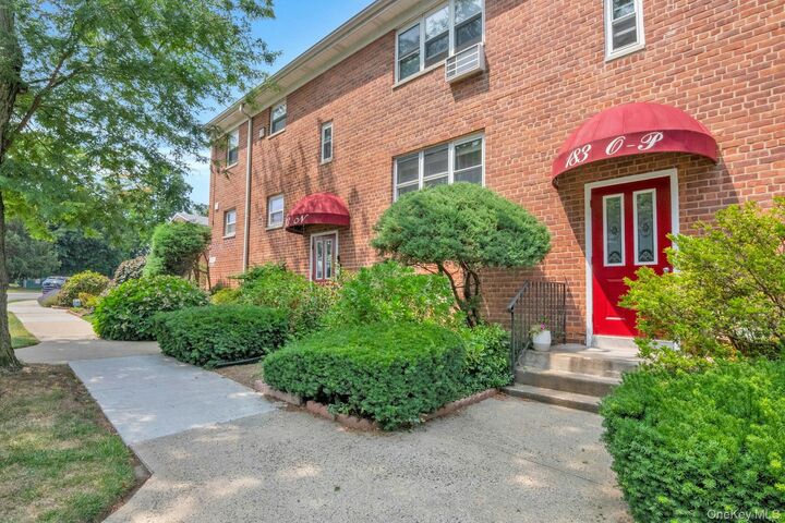 183 Drake Avenue 1-O  New Rochelle NY 10805 photo