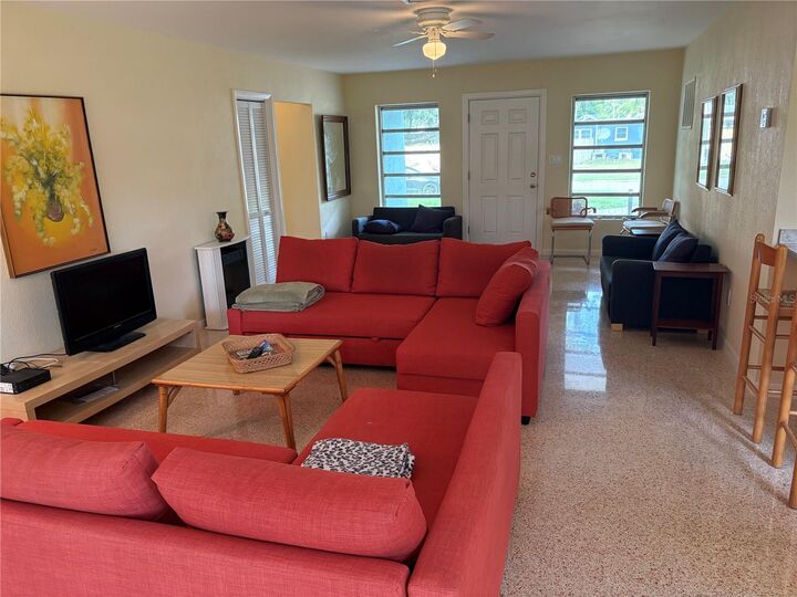 Property Photo:  1669 Paloma Lane  FL 34698 