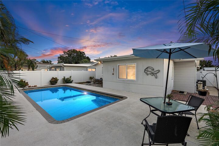 Property Photo:  5635 20th Avenue N  FL 33710