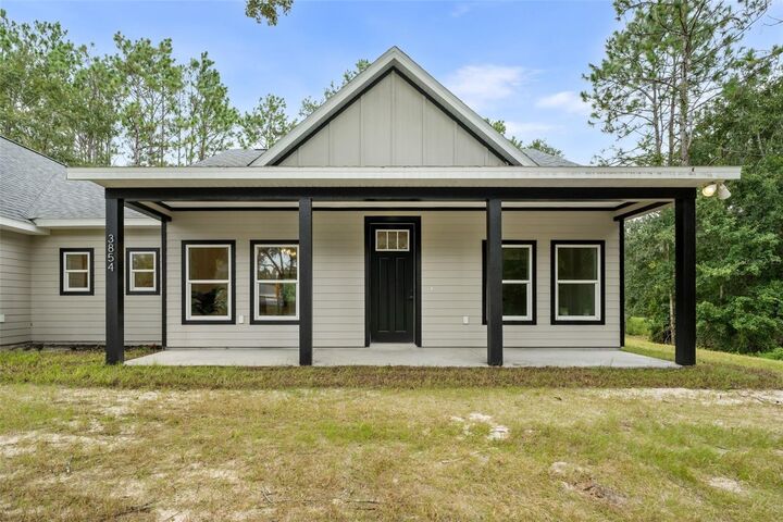 Property Photo: 3854 SW State Road 247 FL 32024