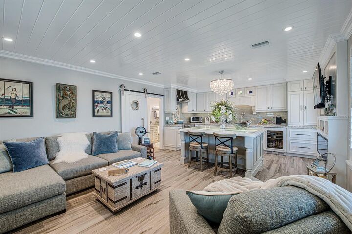 Property Photo:  761 John Ringling Boulevard 31  FL 34236 