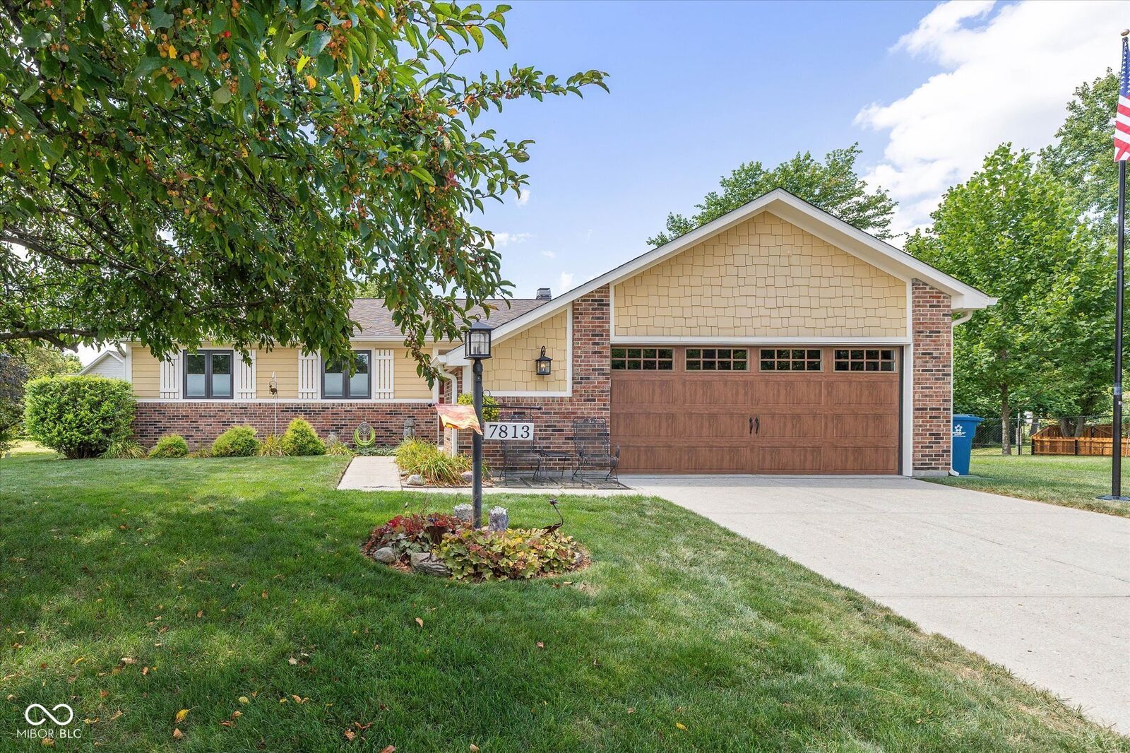 Property Photo:  7813 Ashton Lane  IN 46038 